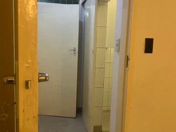 2 Bedroom Flat & Apartment